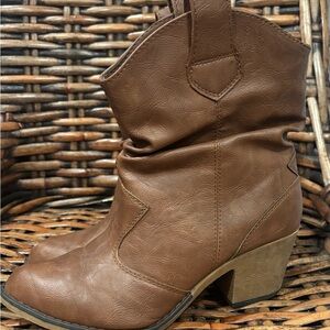 Charles Albert  Modern Western Cowboy Distressed Boot Pull Up Tabs SIZE 7 Cognac